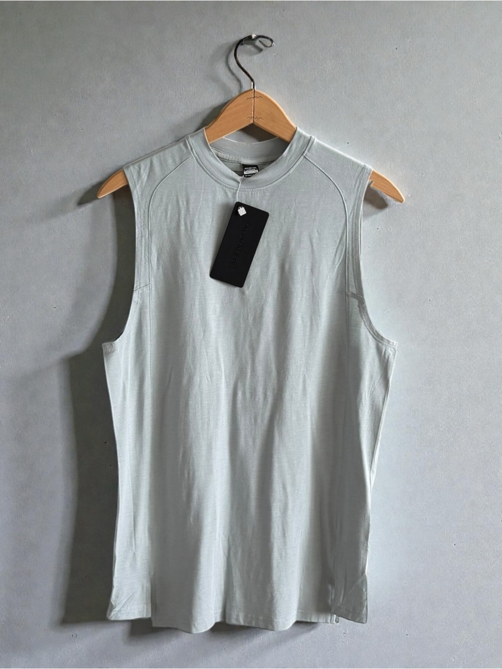 Alphalete Premium Sleeveless Tank Top Size S‎